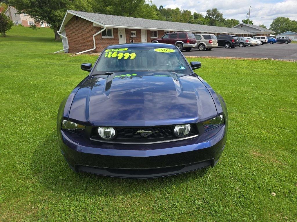 Ford Mustang GT Coupe 2012