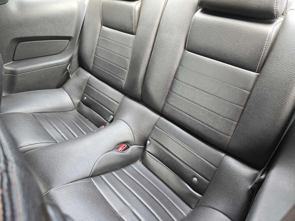 Ford Mustang GT Coupe 2012