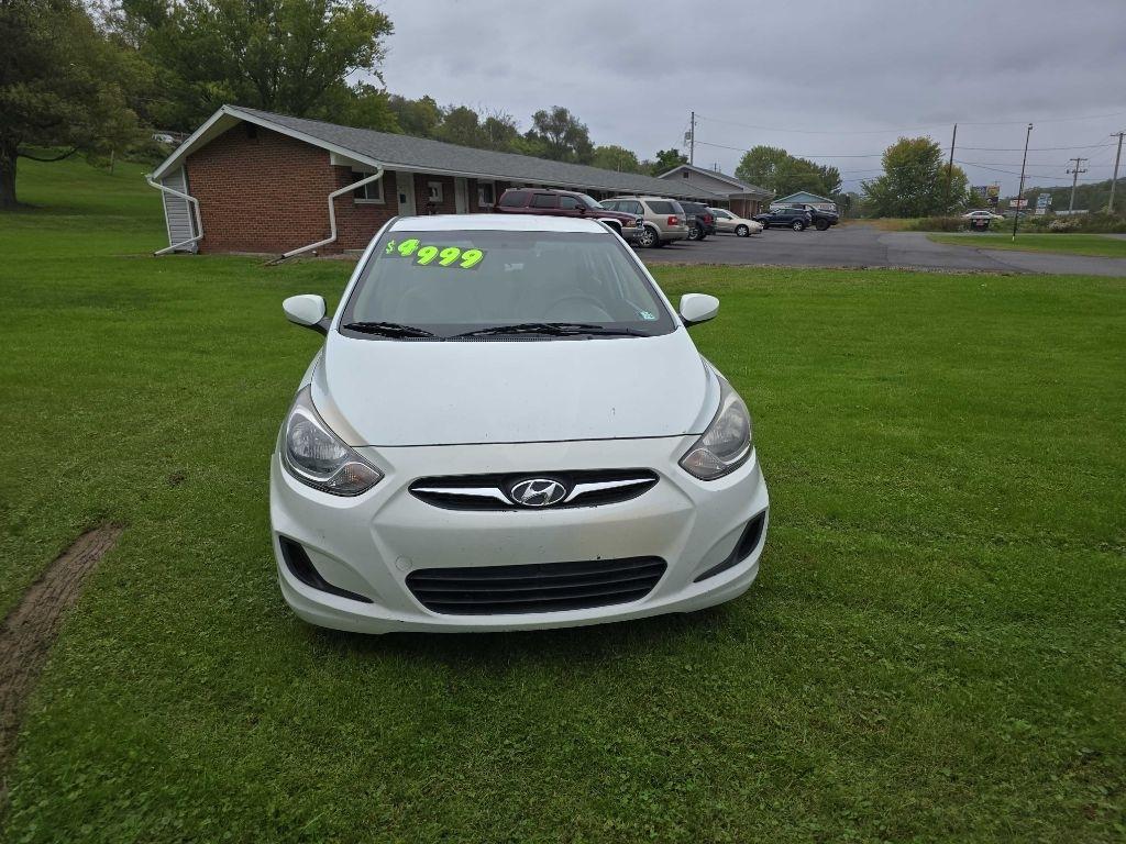 Hyundai Accent GLS 4-Door 2013