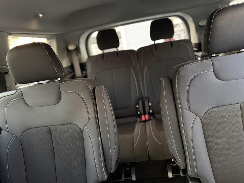2023 Jeep Grand Cherokee L Laredo - Photo 11