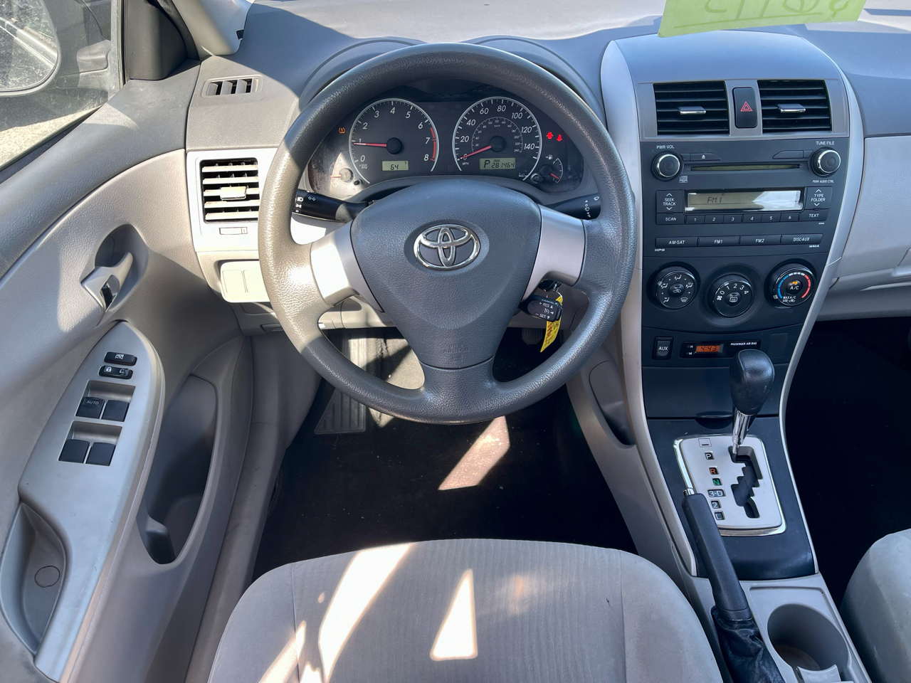 Toyota Corolla 4dr Sdn LE Auto 2010 Toyota Corolla 4dr Sdn LE Auto 2010