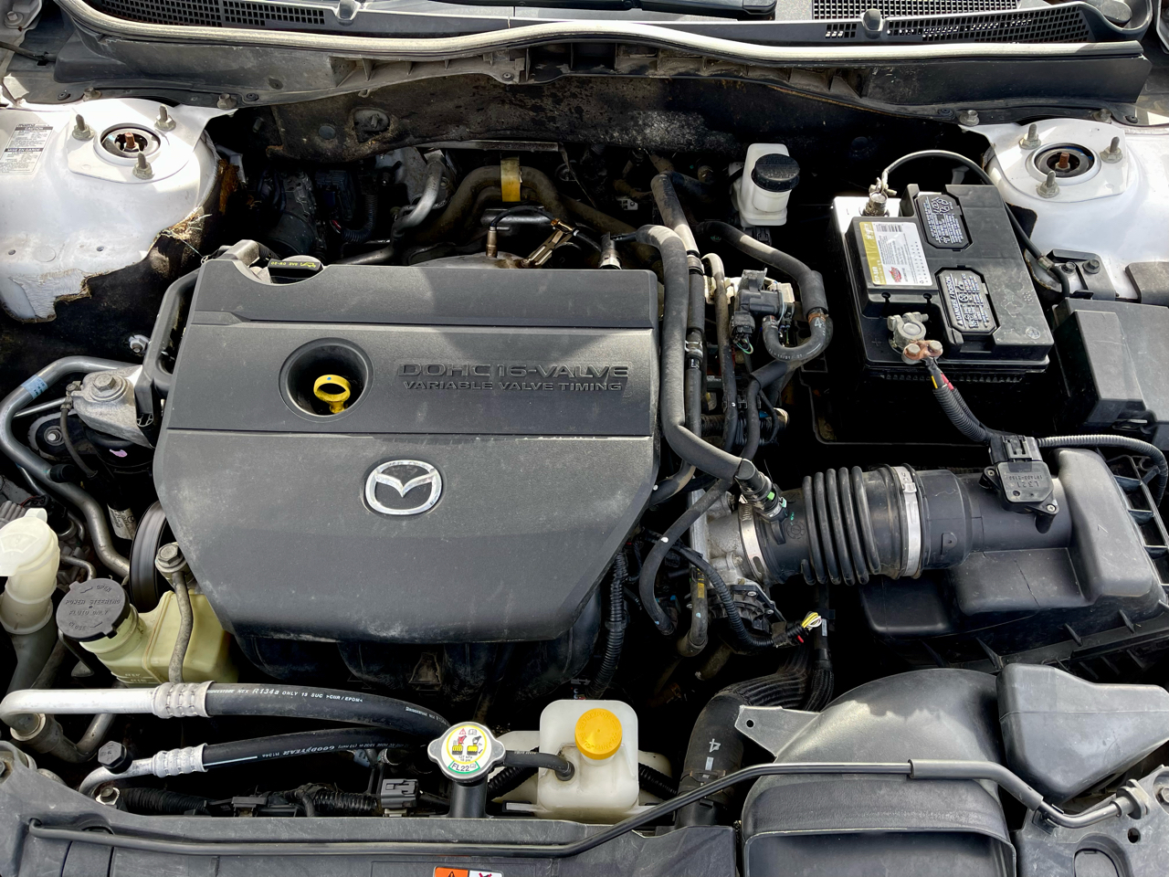 Mazda MAZDA6 4dr Sdn Auto i Touring 2012 Mazda MAZDA6 4dr Sdn Auto i Touring 2012