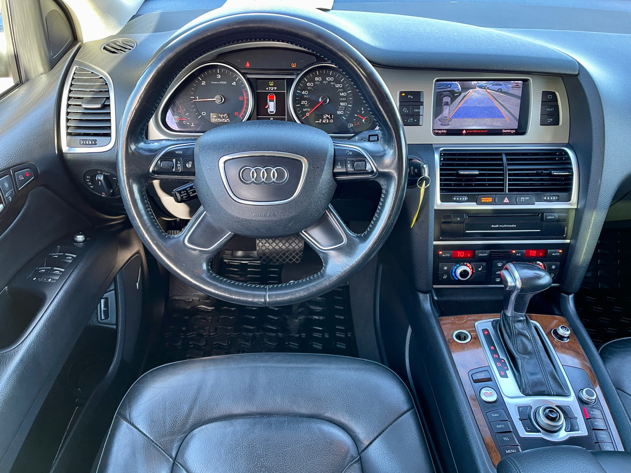 Audi Q7 quattro 4dr 3.0L TDI Premium Plus 2015 Audi Q7 quattro 4dr 3.0L TDI Premium Plus 2015