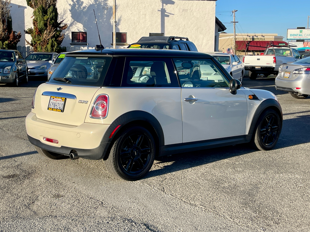 MINI Cooper Hardtop 2dr Cpe 2013