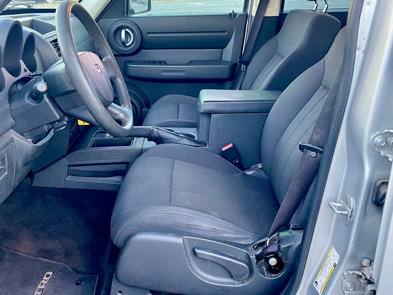 Dodge Nitro 2WD 4dr SE 2011