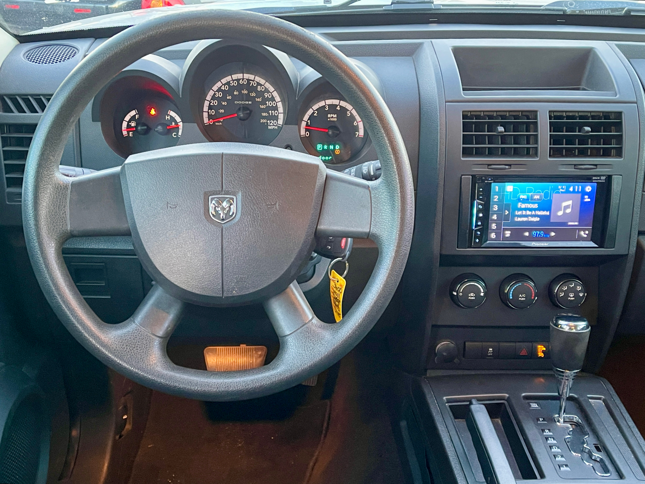 Dodge Nitro 2WD 4dr SE 2011