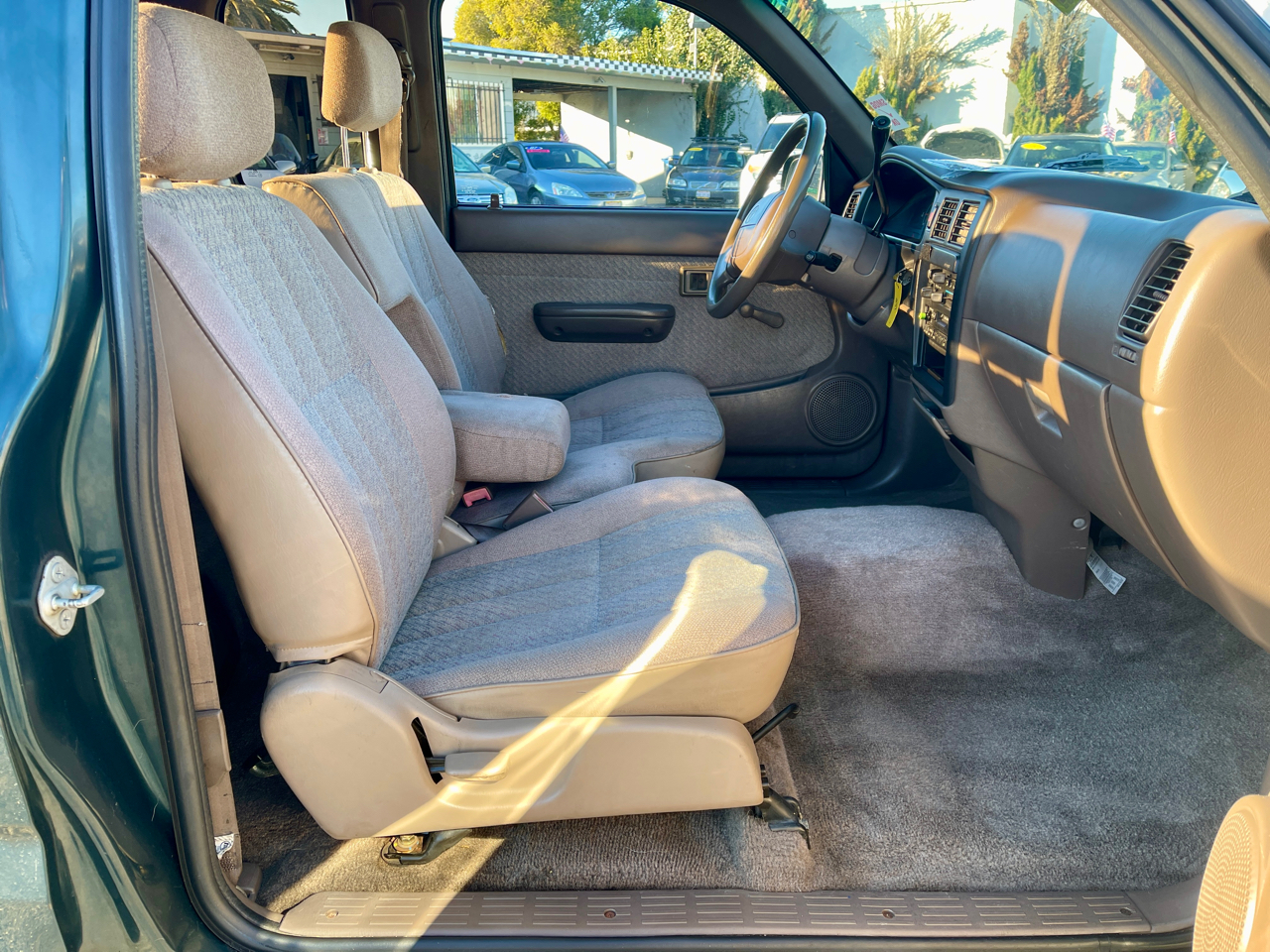 Toyota Tacoma 2WD Access Cab I4 AT (Natl) 1996