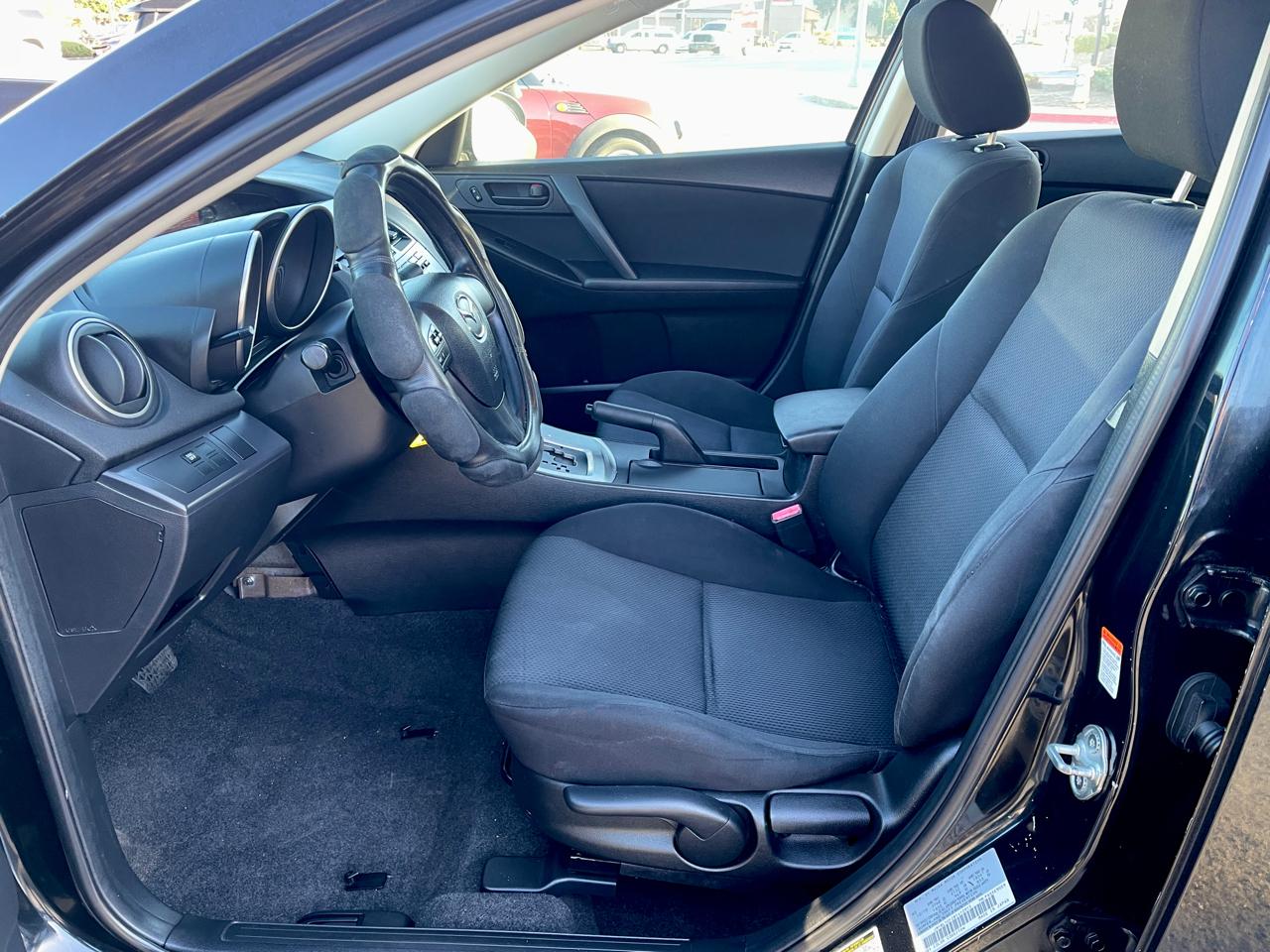 Mazda MAZDA3 4dr Sdn Auto i Sport 2011