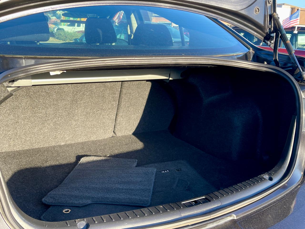 Mazda MAZDA3 4dr Sdn Auto i Sport 2011