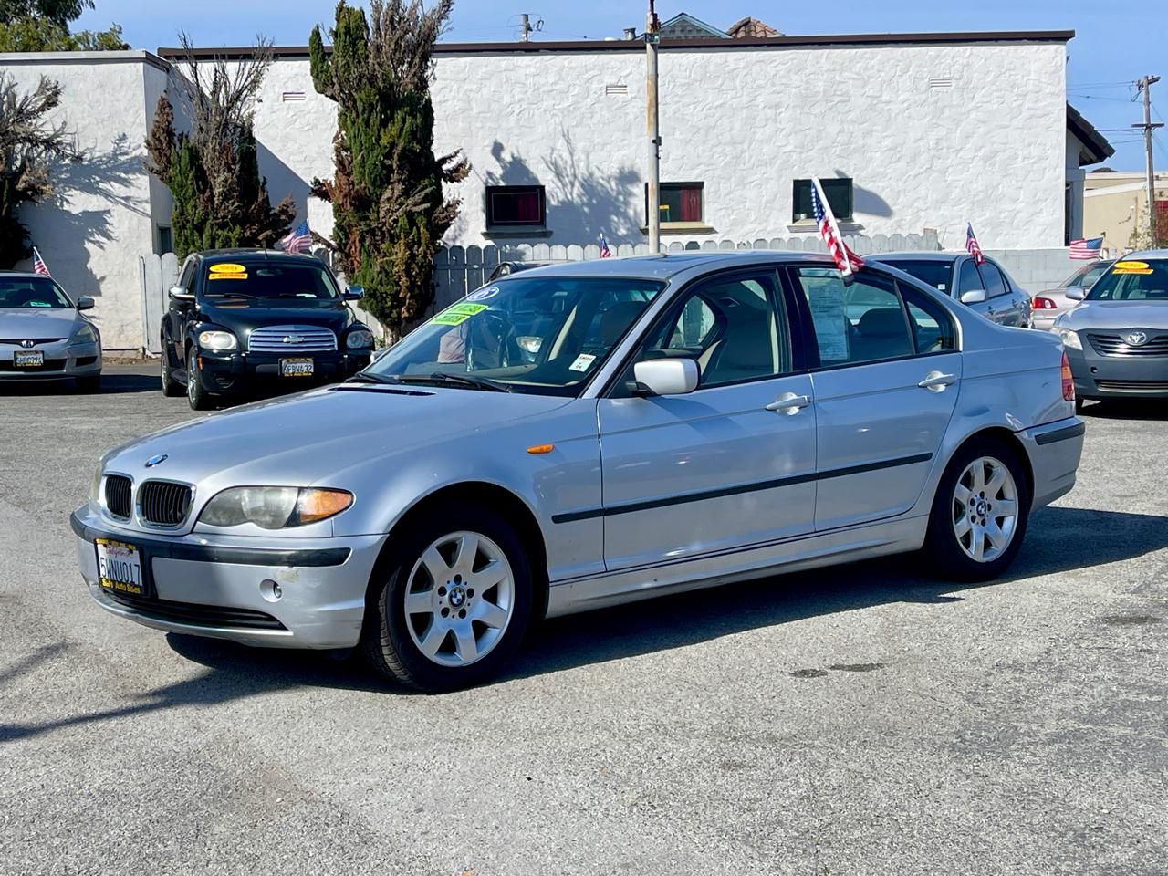 BMW 3 Series 325i 4dr Sdn RWD SULEV 2005