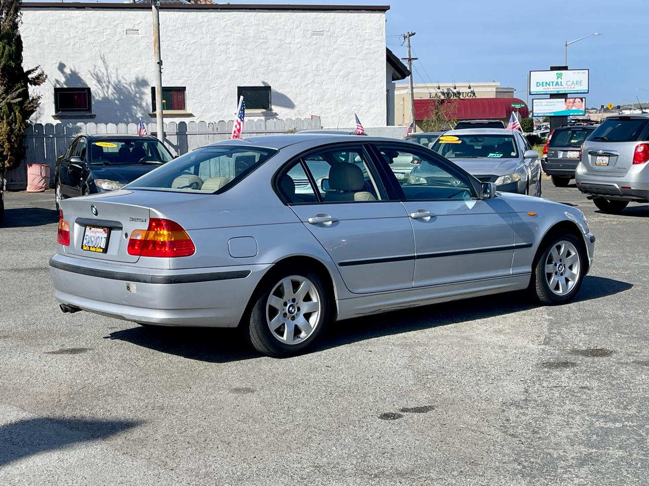 BMW 3 Series 325i 4dr Sdn RWD SULEV 2005