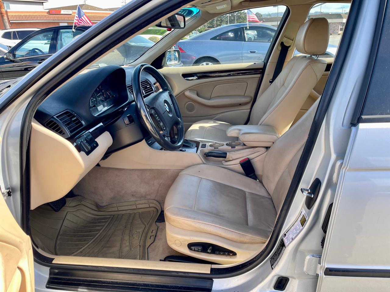 BMW 3 Series 325i 4dr Sdn RWD SULEV 2005