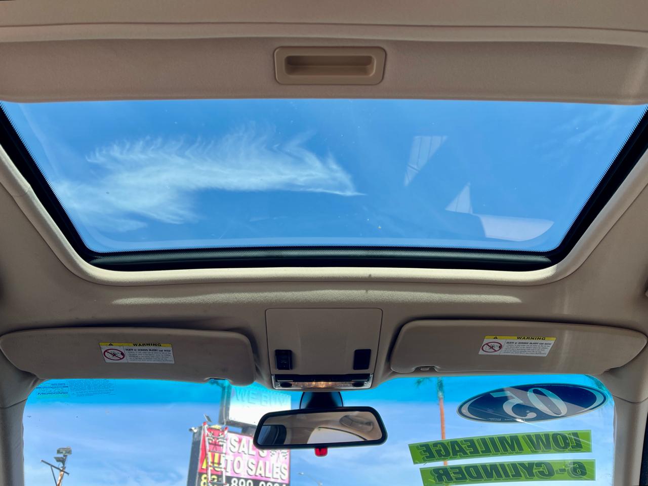 BMW 3 Series 325i 4dr Sdn RWD SULEV 2005