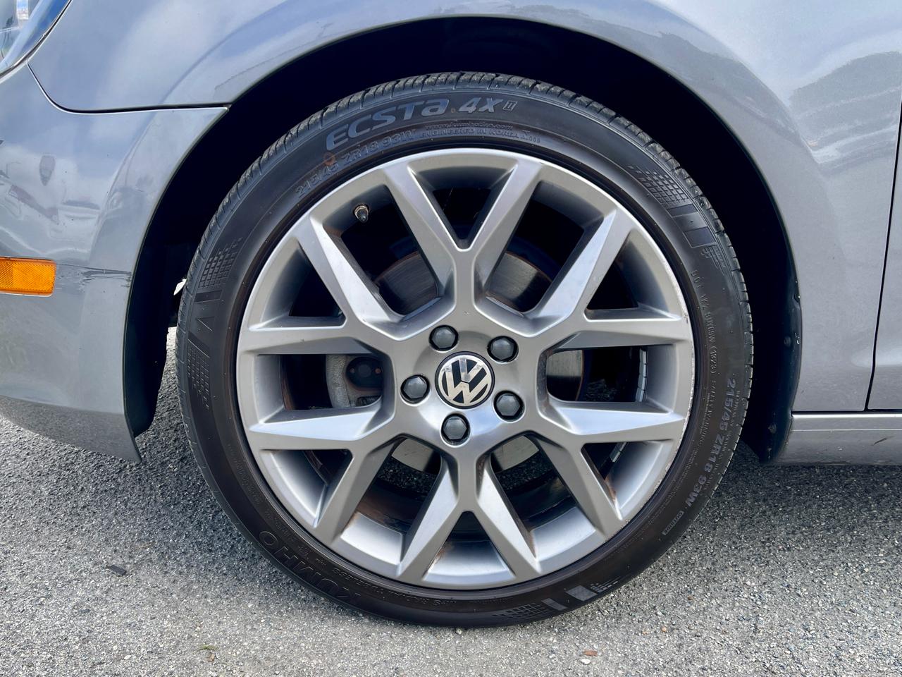 Volkswagen Golf 2dr HB Auto PZEV 2012