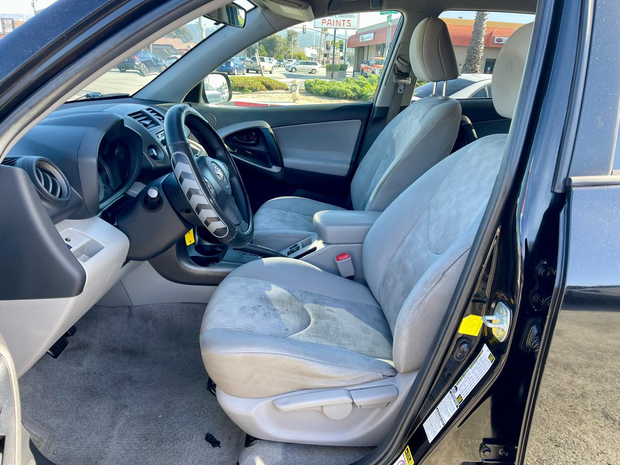 Toyota RAV4 4WD 4dr I4 (Natl) 2012