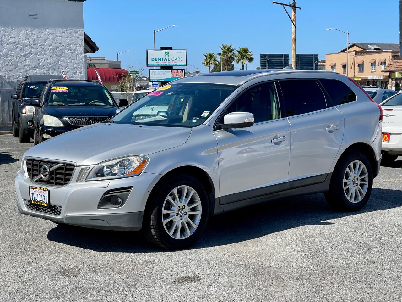 Volvo XC60 AWD 4dr 3.0T 2010