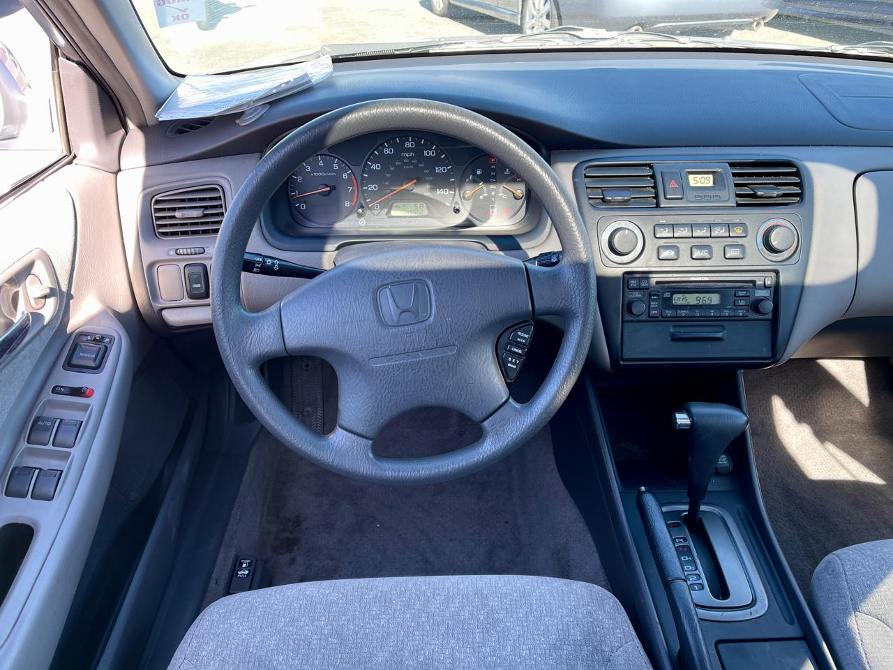 Honda Accord Sdn LX Auto ULEV 2002