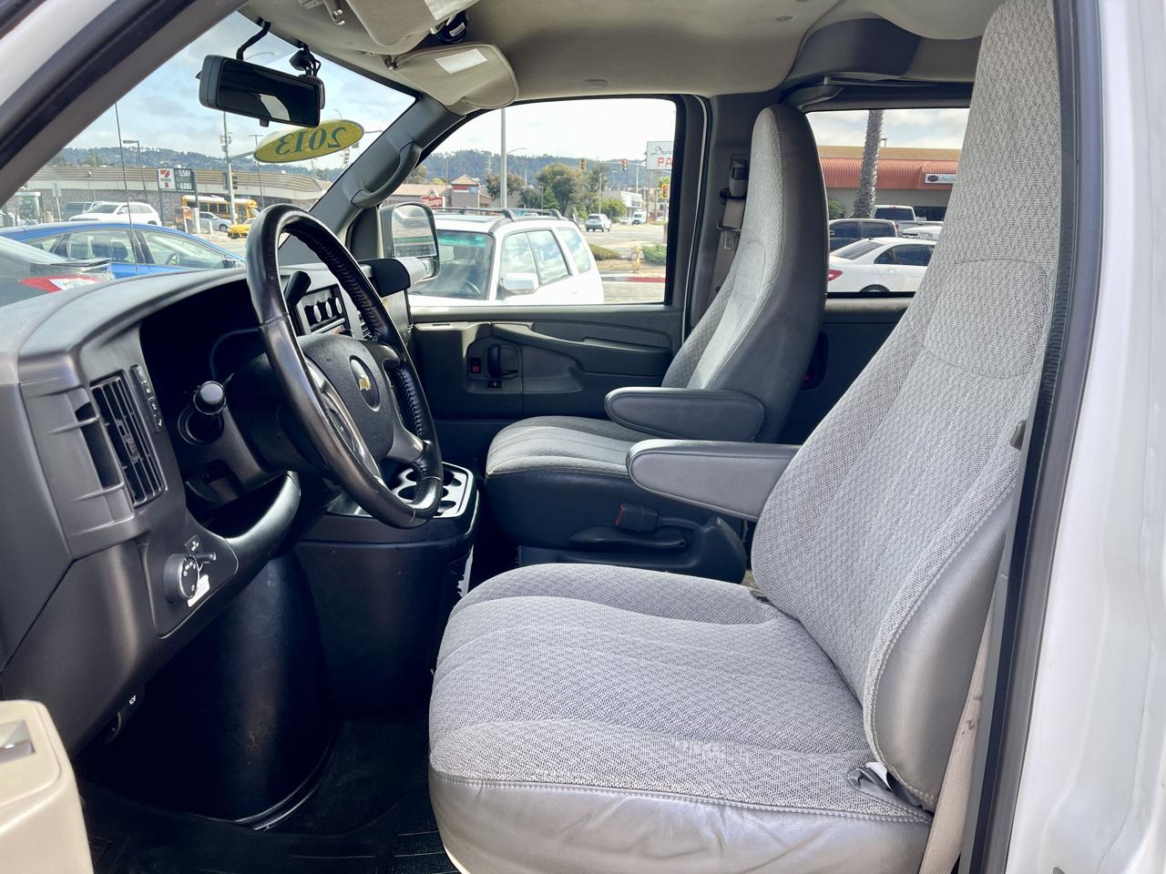 Chevrolet Express Passenger RWD 1500 135" LT 2013