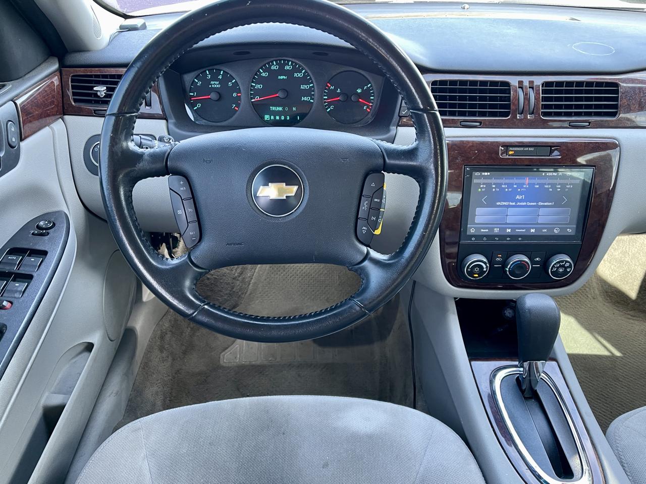 Chevrolet Impala 4dr Sdn LS Retail 2011