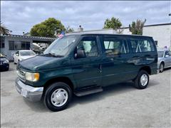 2002 Ford Econoline Wagon 
