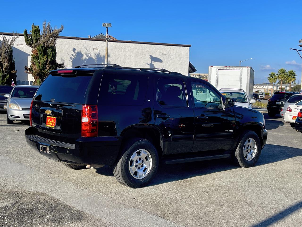 Chevrolet Tahoe 2WD 4dr 1500 LT 2013