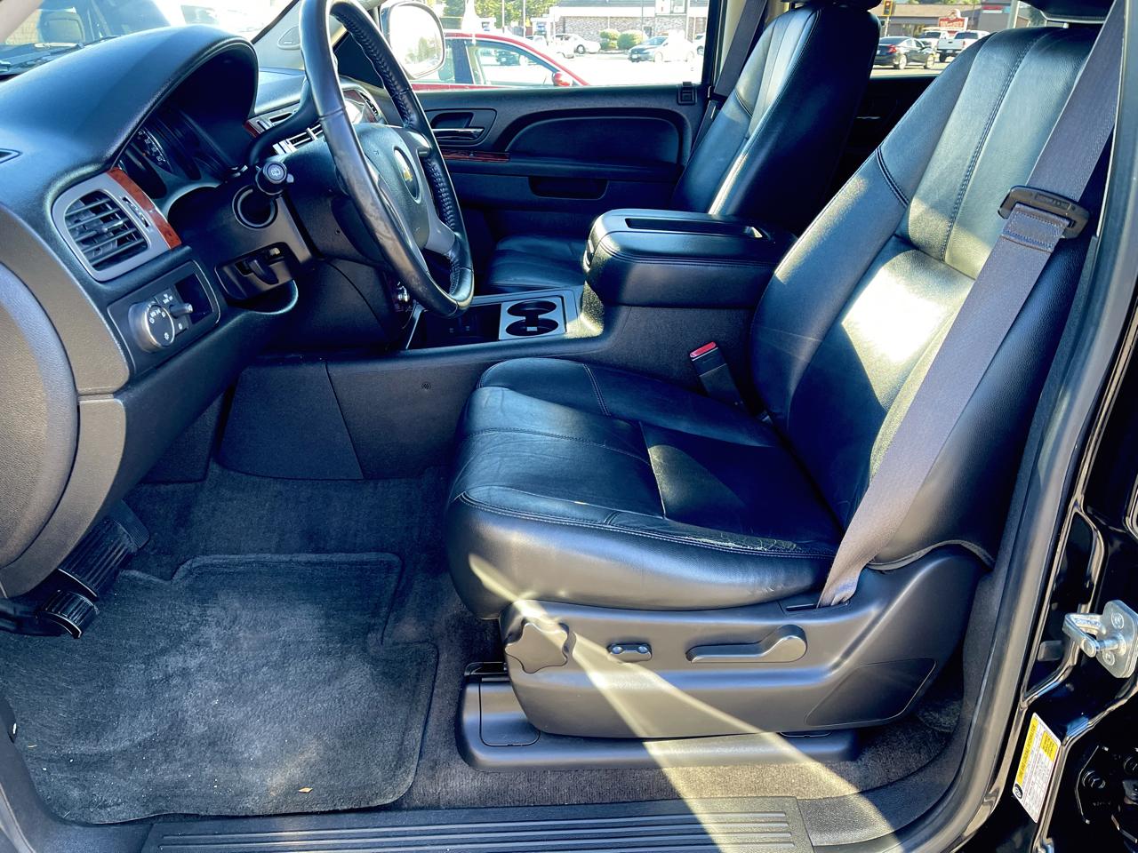 Chevrolet Tahoe 2WD 4dr 1500 LT 2013