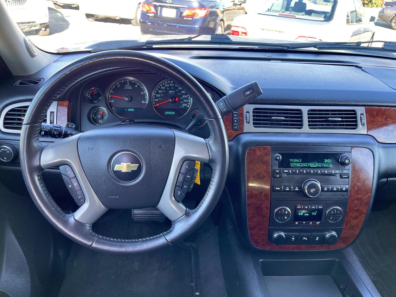 Chevrolet Tahoe 2WD 4dr 1500 LT 2013