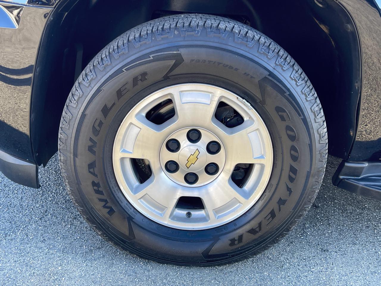 Chevrolet Tahoe 2WD 4dr 1500 LT 2013