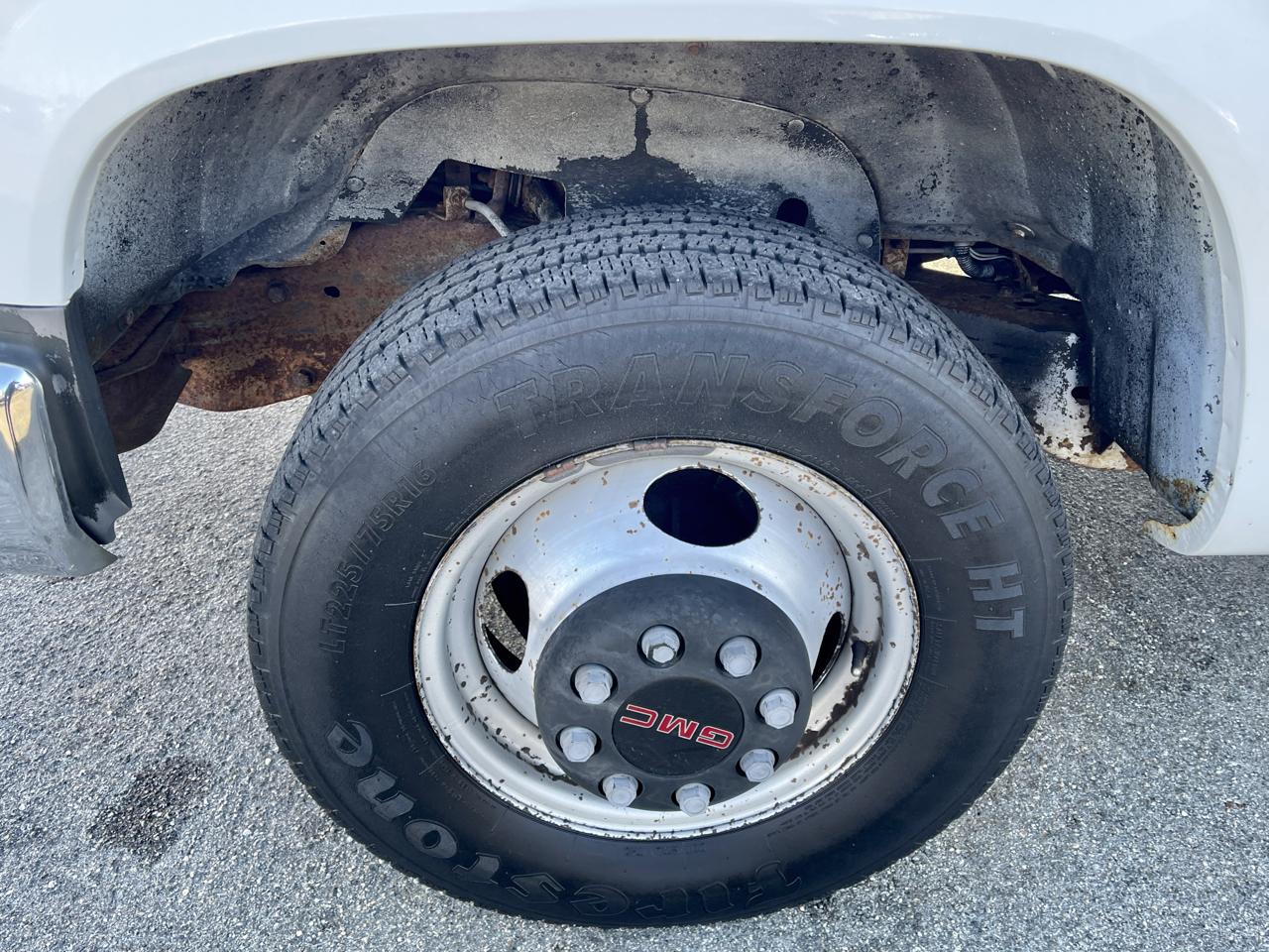 GMC Sierra 3500 Reg Cab 135.5" WB, 59.7" CA DRW 1995