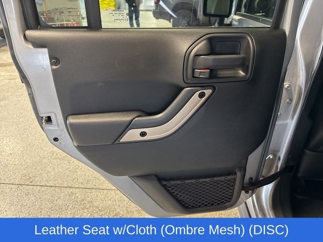 Jeep Wrangler Unlimited Sahara 4WD 2017