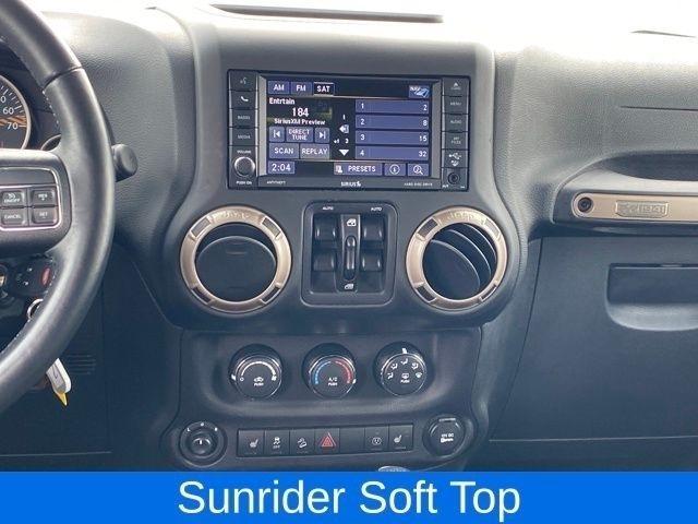 Jeep Wrangler Unlimited Sahara 4WD 2017