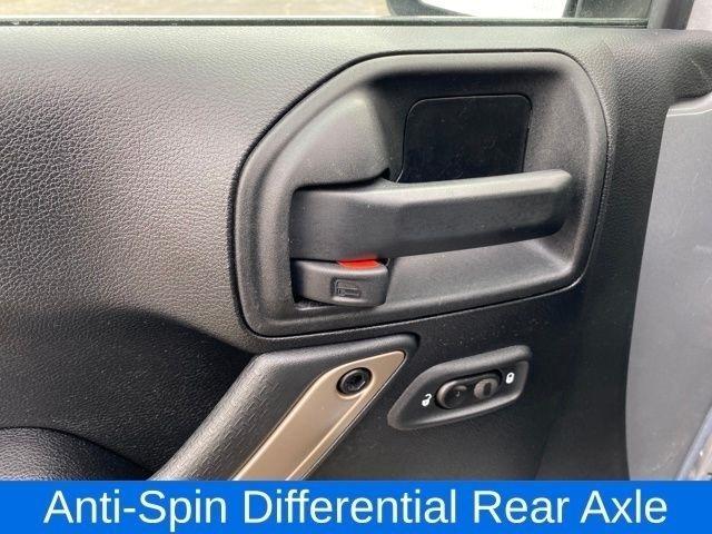 Jeep Wrangler Unlimited Sahara 4WD 2017