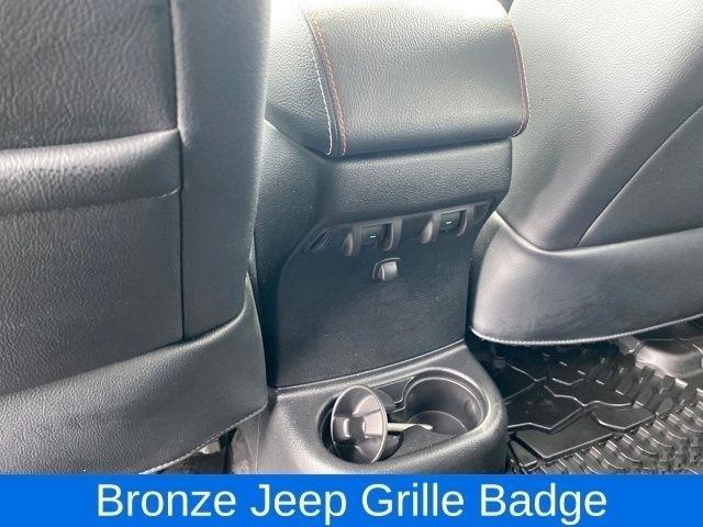 Jeep Wrangler Unlimited Sahara 4WD 2017