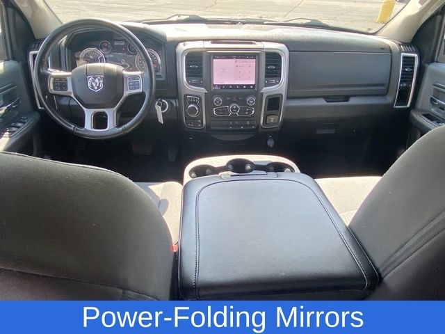 RAM 1500 Classic Tradesman Crew Cab SWB 4WD 2022