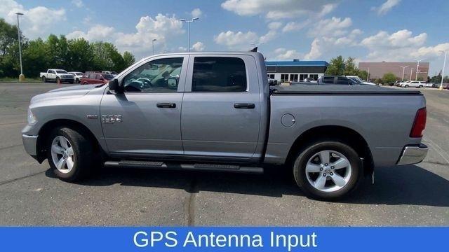 RAM 1500 Classic Tradesman Crew Cab SWB 4WD 2022