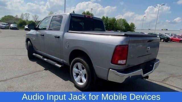 RAM 1500 Classic Tradesman Crew Cab SWB 4WD 2022