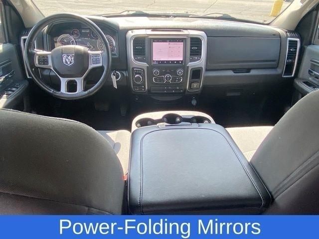 RAM 1500 Classic Tradesman Crew Cab SWB 4WD 2022