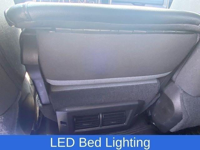 RAM 1500 Classic Tradesman Crew Cab SWB 4WD 2022