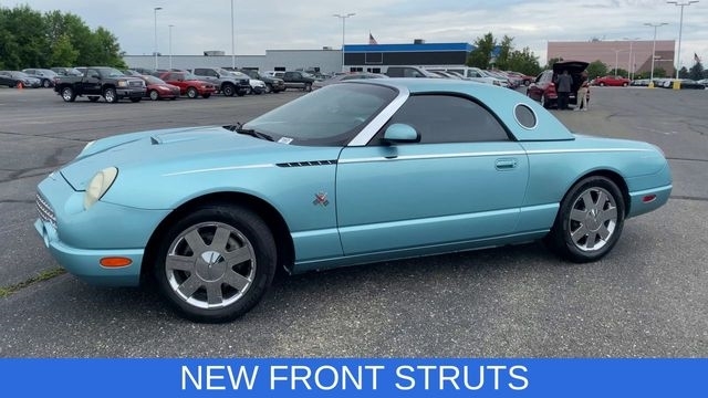 Ford Thunderbird Deluxe 2002