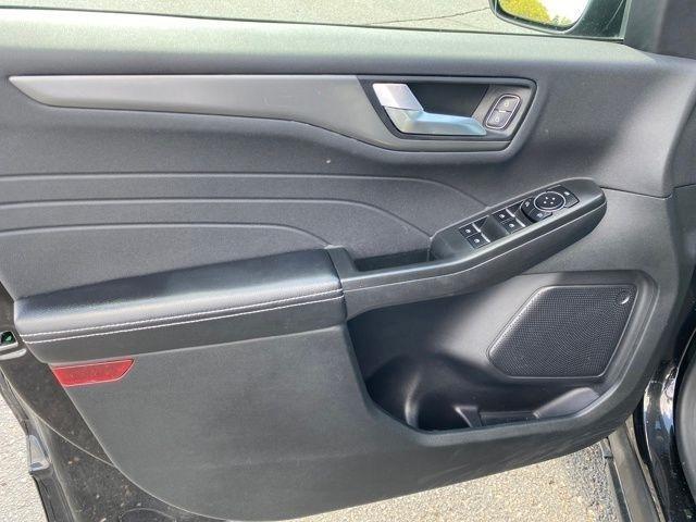 Ford Escape Plug-in Hybrid Base 2023