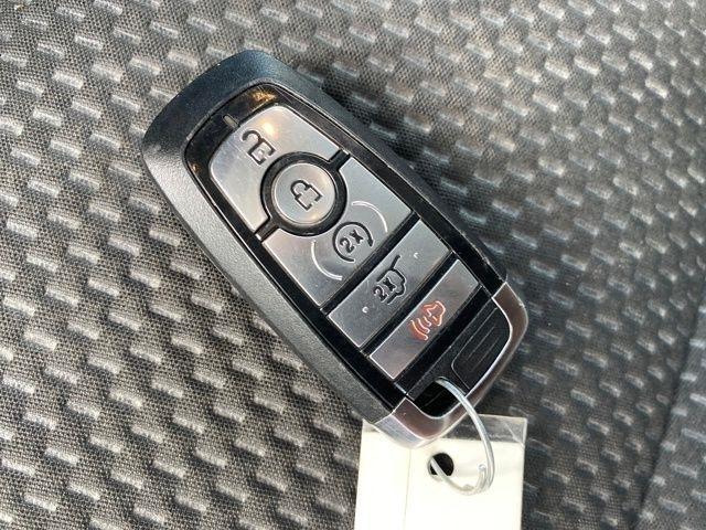 Ford Escape Plug-in Hybrid Base 2023