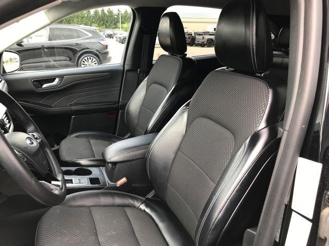 Ford Escape Plug-in Hybrid Base 2023