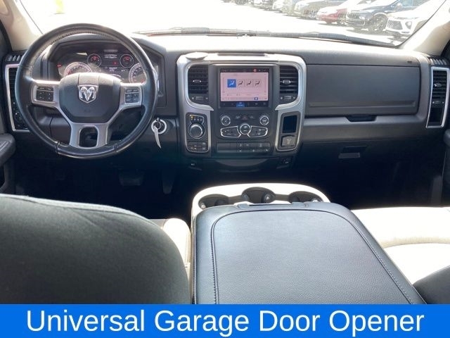 RAM 1500 Classic Tradesman Crew Cab SWB 4WD 2022