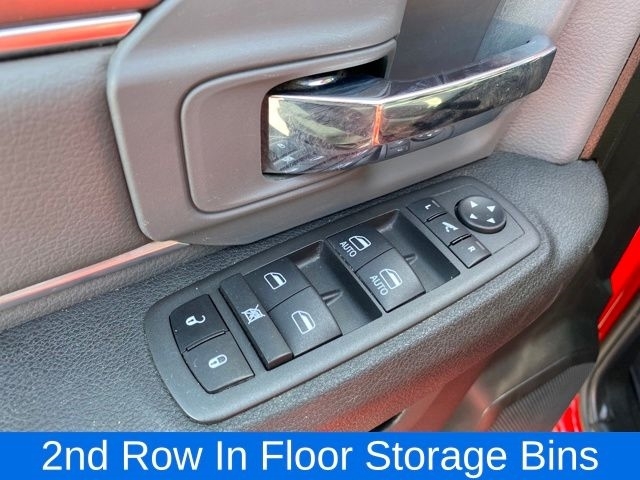 RAM 1500 Classic Tradesman Crew Cab SWB 4WD 2022