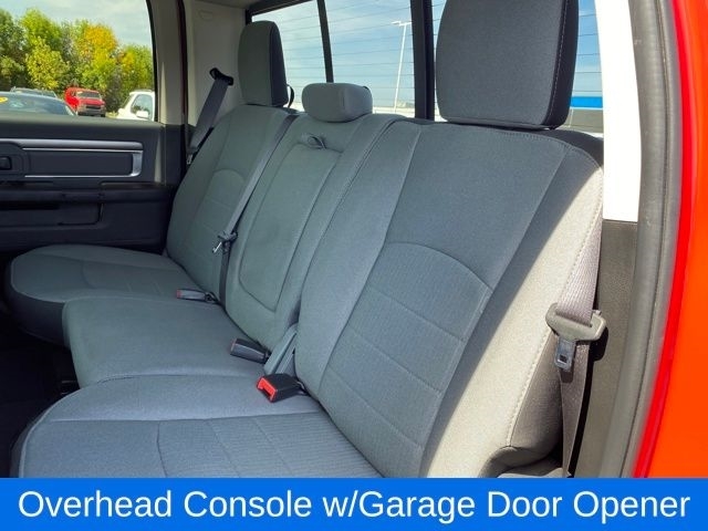 RAM 1500 Classic Tradesman Crew Cab SWB 4WD 2022