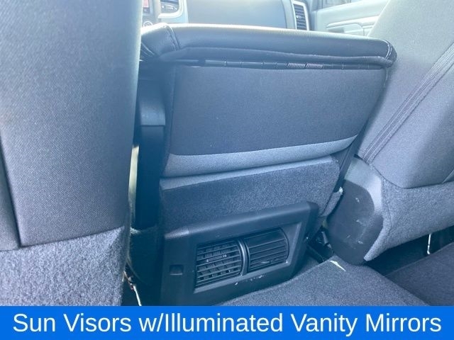 RAM 1500 Classic Tradesman Crew Cab SWB 4WD 2022