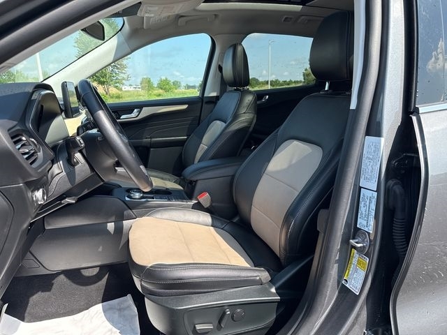 Ford Escape Hybrid Titanium AWD 2022