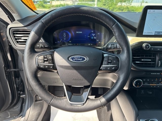 Ford Escape Hybrid Titanium AWD 2022