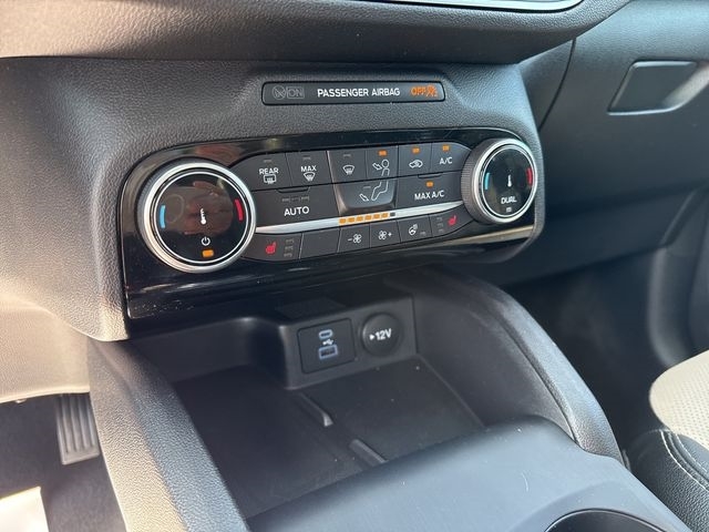 Ford Escape Hybrid Titanium AWD 2022