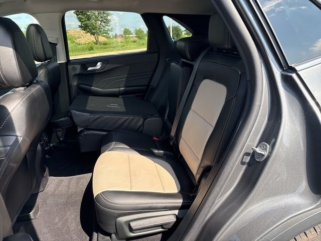 Ford Escape Hybrid Titanium AWD 2022